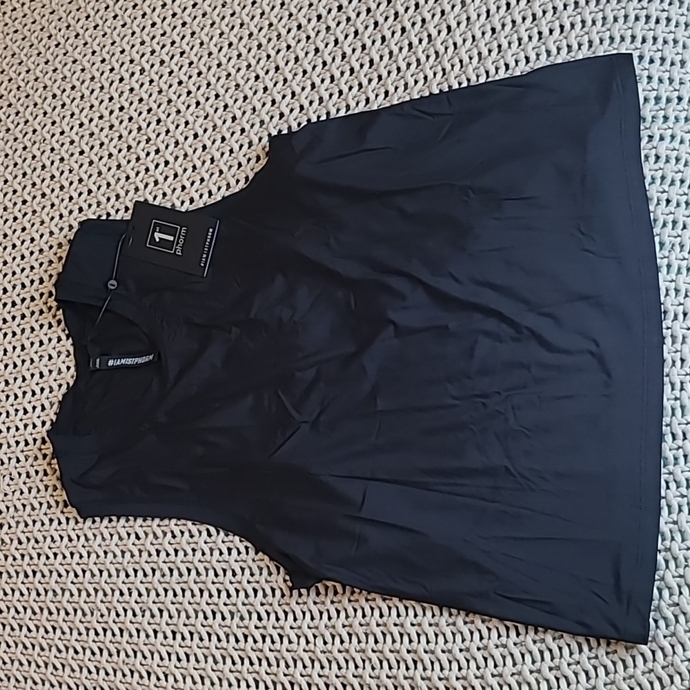 NWT 1st phorm women's M tank